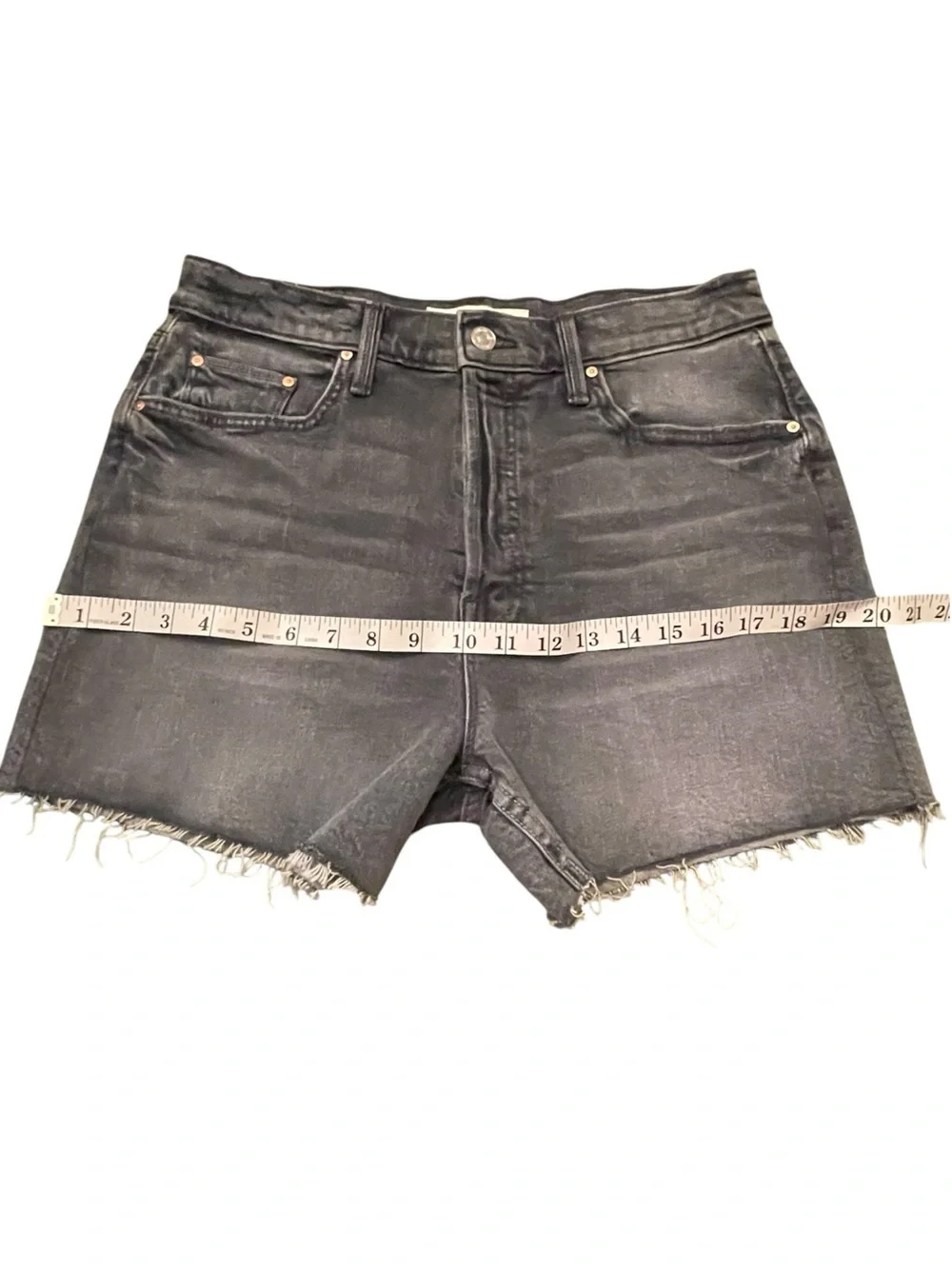 MOTHER Last Ride GrayCharcoal The Skipper Short N' Long Fray Jean Shorts Size 29